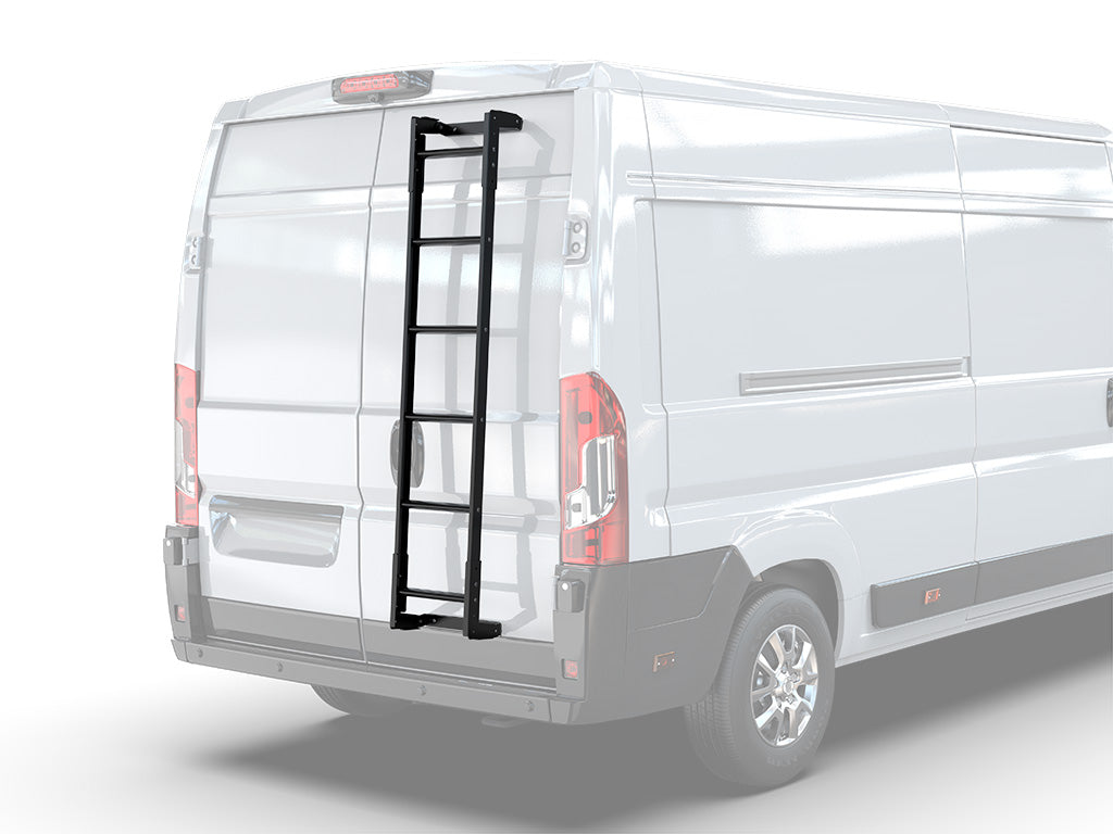 Universal Vehicle Ladder / Medium | Front Runner